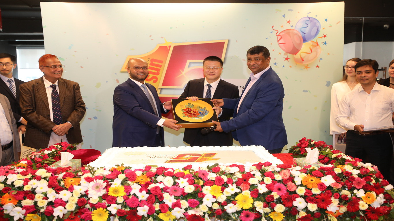 Daily Sun celebrates its 15th founding anniversary on Sunday amid grand festivity, and a rich presence of foreign diplomats.