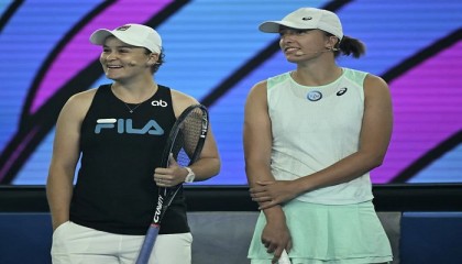 Top seed Swiatek inspired by Barty for 'intense' Australian Open