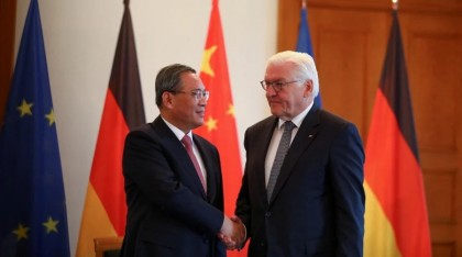Chinese premier in Germany as Western mistrust mounts
