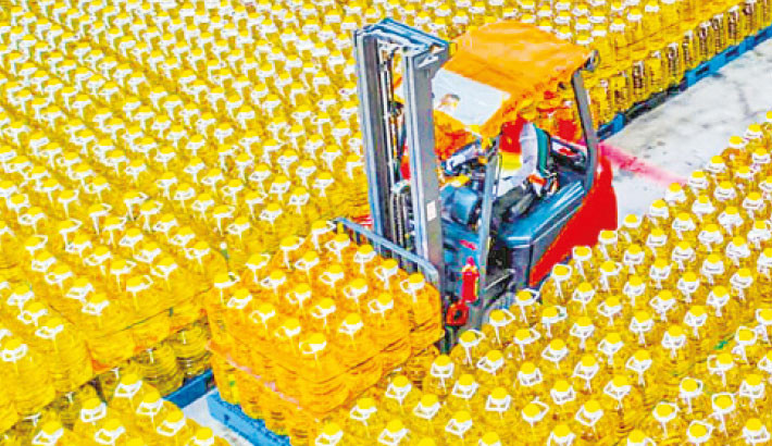 China rocked by cooking oil contamination scandal