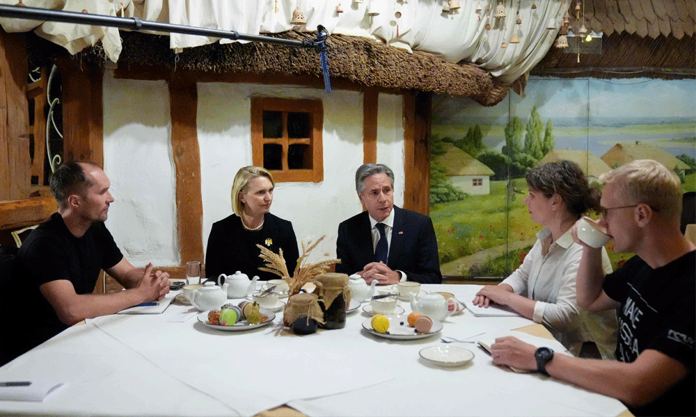 US, UK promise quick review on Ukraine military asks, ramp up aid