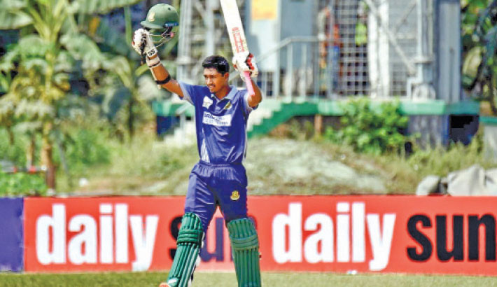 Champion Abahani, heavyweight Mohammedan stumble on open day