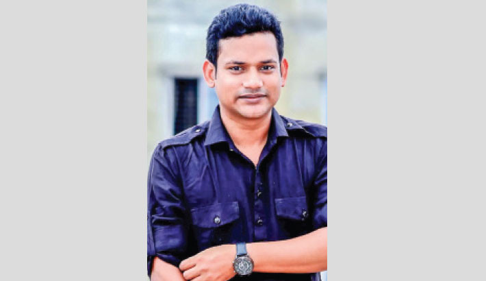 Momin Sarkar’s ‘Fokira Bongsho’