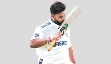 Pant piles on agony for England