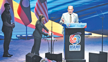Malaysia’s Anwar slams tariffs as regional meet starts