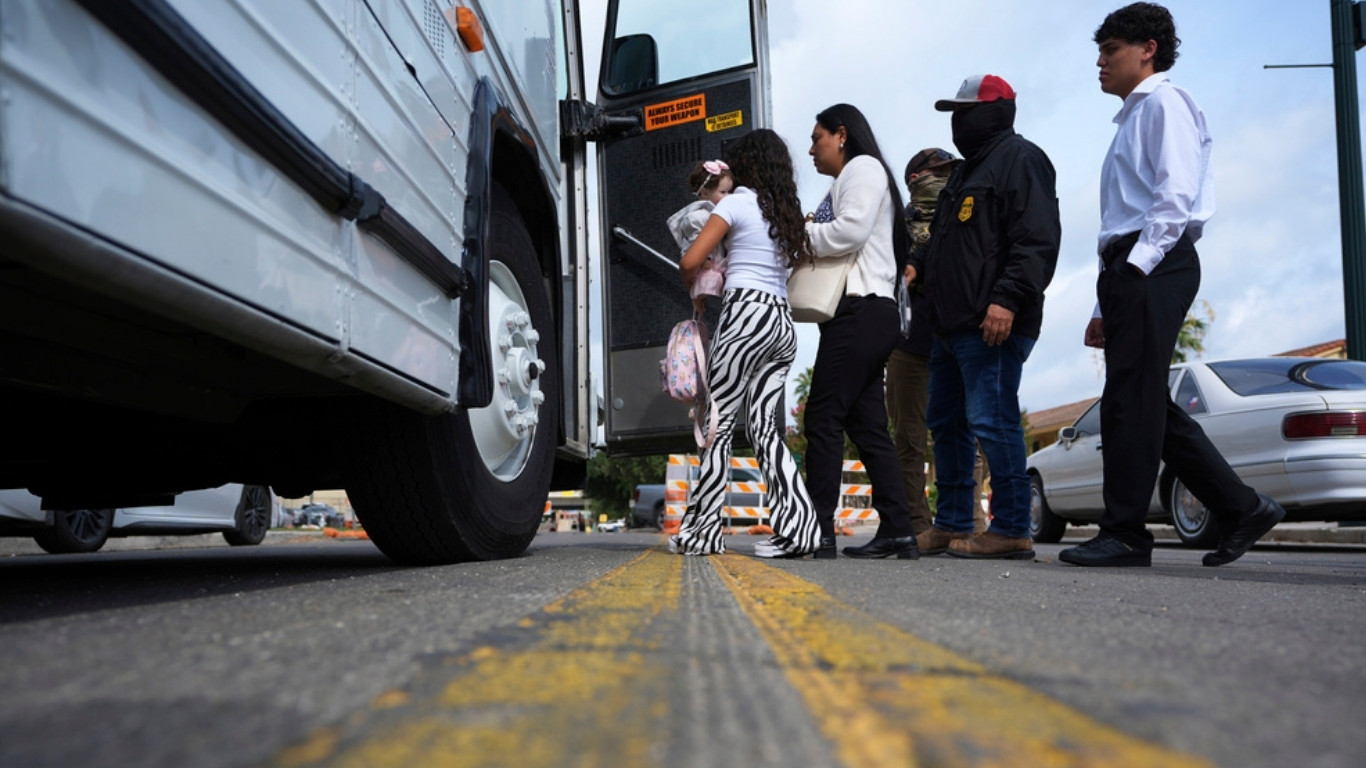 Trump administration fires 17 immigration court judges across ten states, union says