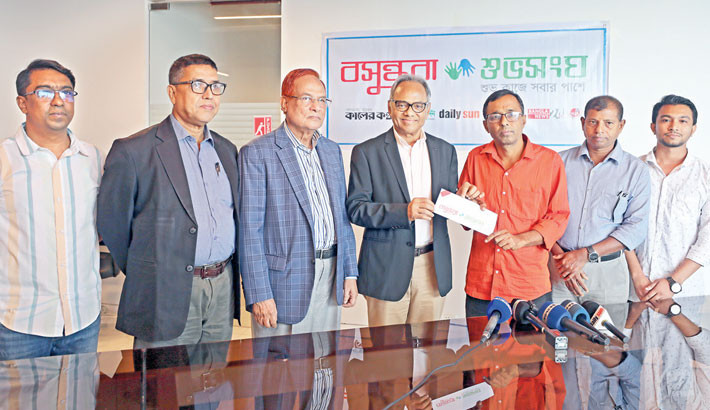 Bashundhara Group backs mouth-writing SSC star Litun Jira once more