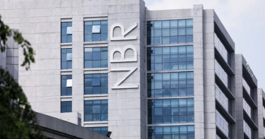 Govt suspends two more officials for breaking service rules