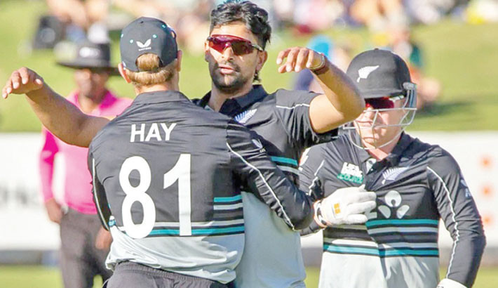 Robinson, pacers power NZ to 21-run win over SA