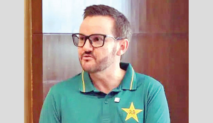 Rain foils Pakistan coach Hesson’s golf plans on rest day