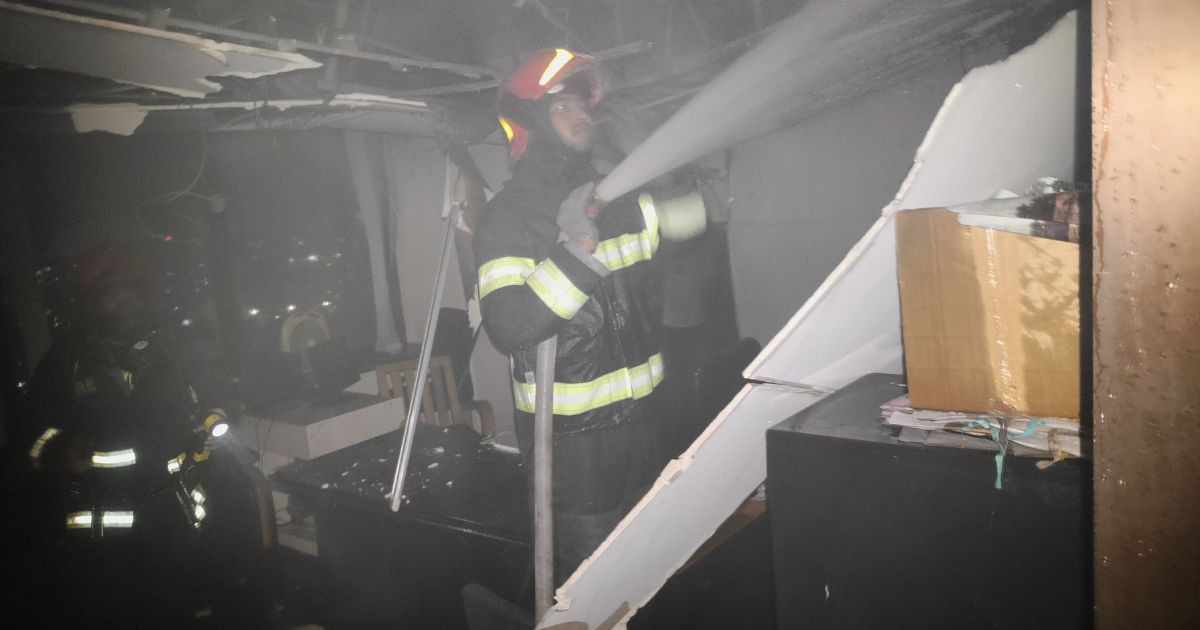Fire at Sena Kalyan Bhaban in Motijheel under control