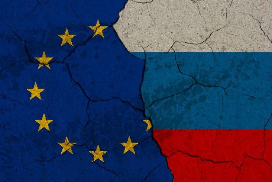 EU approves 'painful sanctions' against Russia, oil prices edge higher