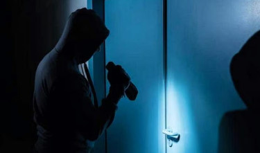 Dubai: 5 men jailed for robbing villa while family was away on vacation