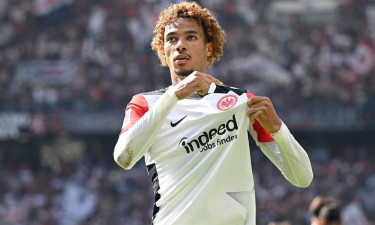 Liverpool line up swoop for Frankfurt striker Ekitike