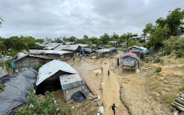 Funding cuts heighten monsoon risks for Rohingyas in Bangladesh: UNHCR