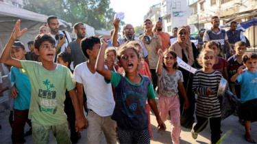 Israel orders civilians out of central Gaza ahead of new campaign