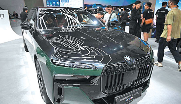 BMW to launch first China-based IT R&D center, eyes AI-powered innovation