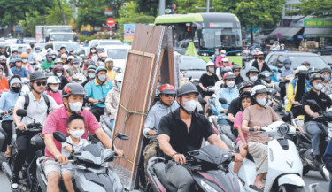 Hanoi scooter riders baulk at petrol-powered bikes ban