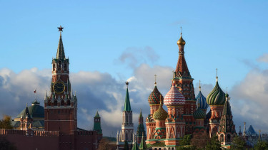 Putin Receives Senior Adviser to Iran's Supreme Leader