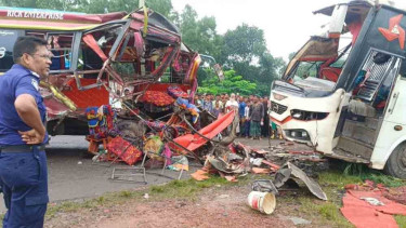 3 killed, 10 injured in Faridpur road crash