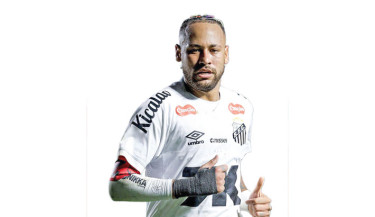 Neymar confronts fan