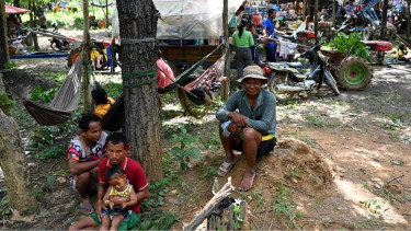 Thailand warns of war with Cambodia as 138,000 flee fighting