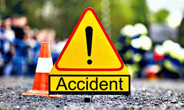 Three of a family killed as auto-rickshaw, bike collides in Ctg