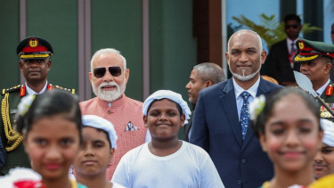 India pledges $565m to Maldives to boost defence, infrastructure