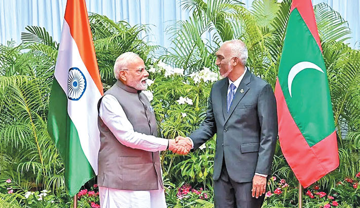 India pledges $565m to Maldives to boost defence, infrastructure