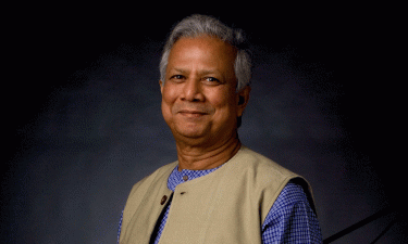 Milestone tragedy: Chief Adviser Visits Burn Institute
