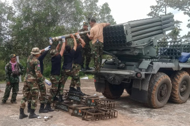 Thailand, Cambodia agree to talks in Malaysia after four days of fighting