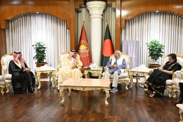 Saudi Arabia invites Prof Yunus to attend ‘Future Investment Initiative’