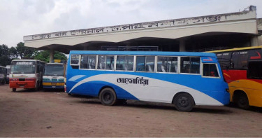 C'nawabganj-Rajshahi bus services halted, passengers suffer