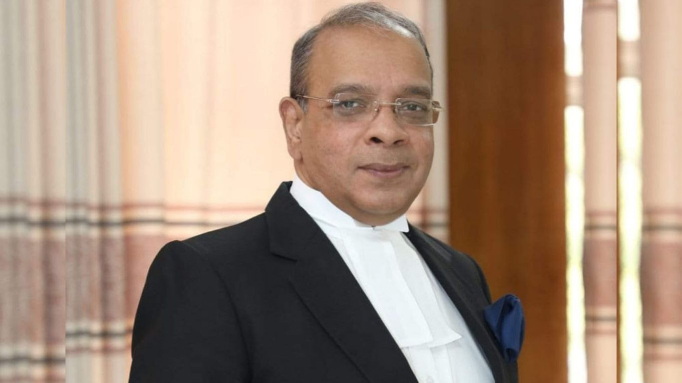 Journalists must be more cautious in fact-checking: Chief Justice