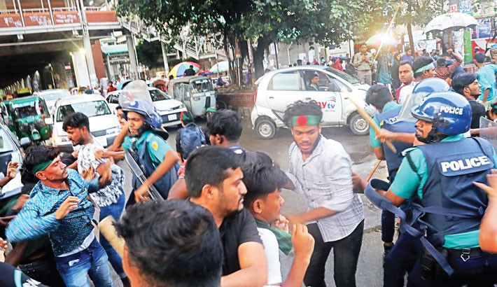 Shahbagh cleared after clash between rival ‘July Warriors’ groups