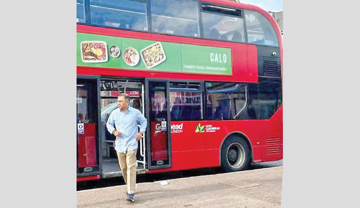 Tarique Rahman seen riding public bus in London
