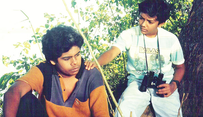 Bangla film “Dipu Number Two” will be aired on Channel i at 3:05pm today. Directed by Morshedul Islam, the screenplay of the film is based on the 1984 novel of the same name by Muhammed Zafar Iqbal. It stars Arun Saha, Subhashish Roy, Bulbul Ahmed, Abul Khair, Dolly Jahur and Bobita.