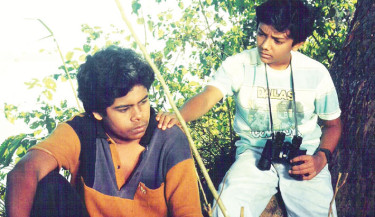 Bangla film “Dipu Number Two” will be aired on Channel i at 3:05pm today. Directed by Morshedul Islam, the screenplay of the film is based on the 1984 novel of the same name by Muhammed Zafar Iqbal. It stars Arun Saha, Subhashish Roy, Bulbul Ahmed, Abul Khair, Dolly Jahur and Bobita.