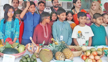 South Asian Scholars’ School & College organises a fruit festival to introduce students to various seasonal fruits at its campus in Mirpur, Dhaka, recently. Principal Mostafizur Rahman inaugurated the festival. PHOTO: COURTESY
