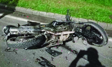 2 killed as bus rams motorbike at Padma Bridge toll plaza