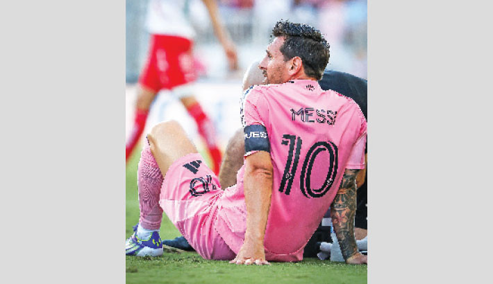 Messi exits Miami match with injury