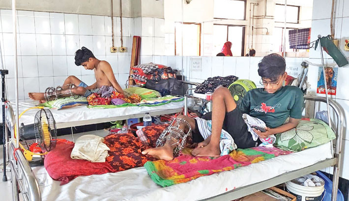 Uprising victims fight on from hospital beds
