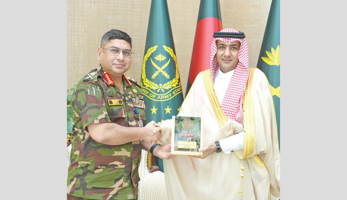 Saudi envoy meets Army chief