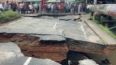 Bridge collapses, low-lying areas submerge in Ctg due to heavy overnight rain