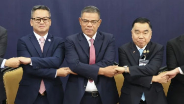 Thailand and Cambodia agree to extend peace pact