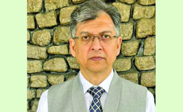 BNP is neither right-wing nor left-wing, but centrist: Salahuddin Ahmed