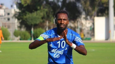Palestinian ex-footballer killed by Israeli forces