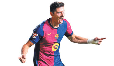 Lewandowski in doubt for Barca’s season opener