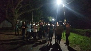 Protest erupts at JU demanding ban on hall-based politics