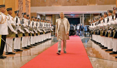 Prof Yunus in KL; talks with Malaysian PM Tuesday, eying greater cooperation